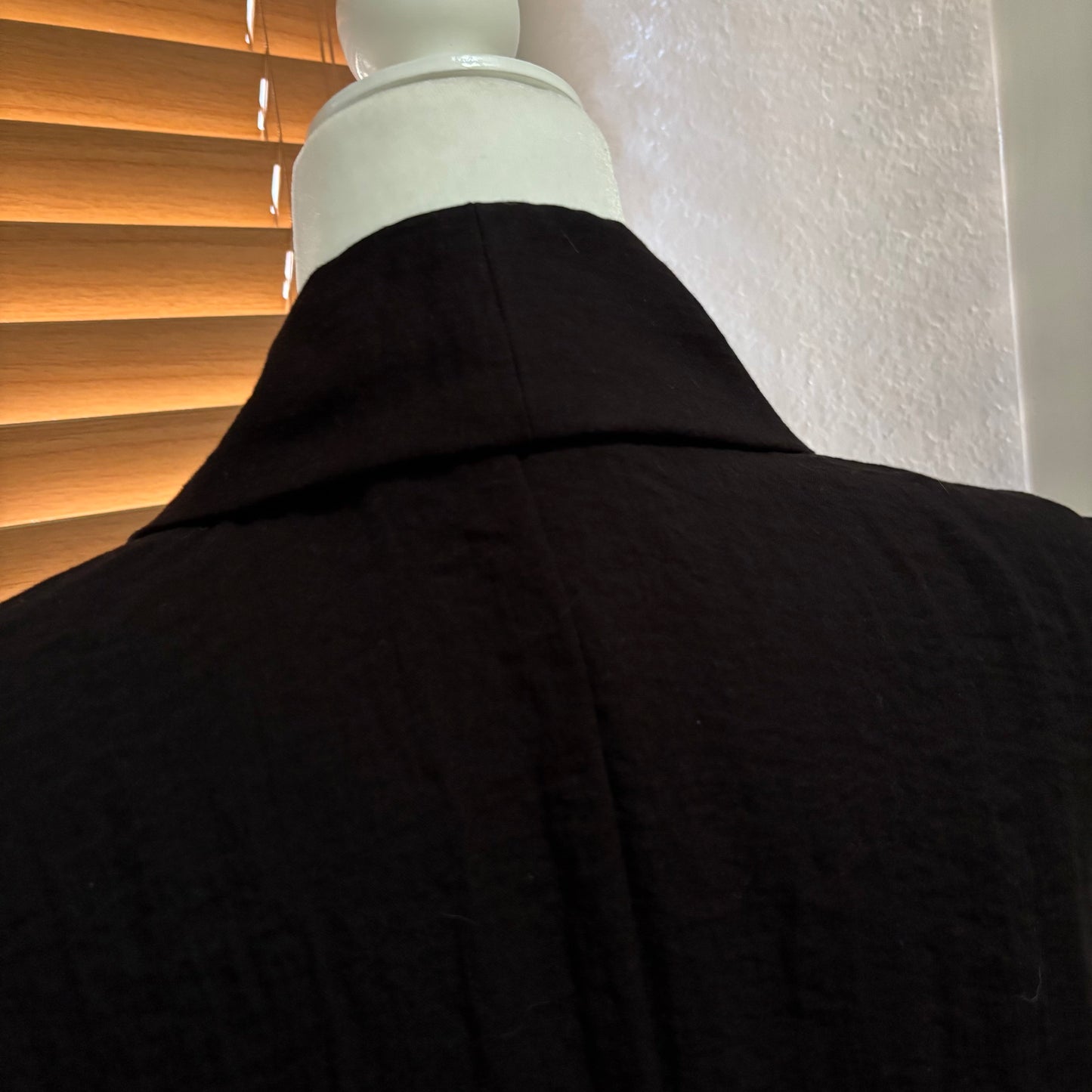 Calvin Klein Black Sleeveless Blazer Vest – Tie Waist Longline Jacket Size Medium