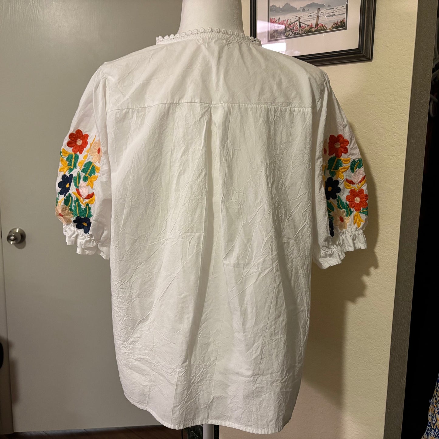 White Button-Down Shirt with Embroidered Floral Sleeves – Size Large