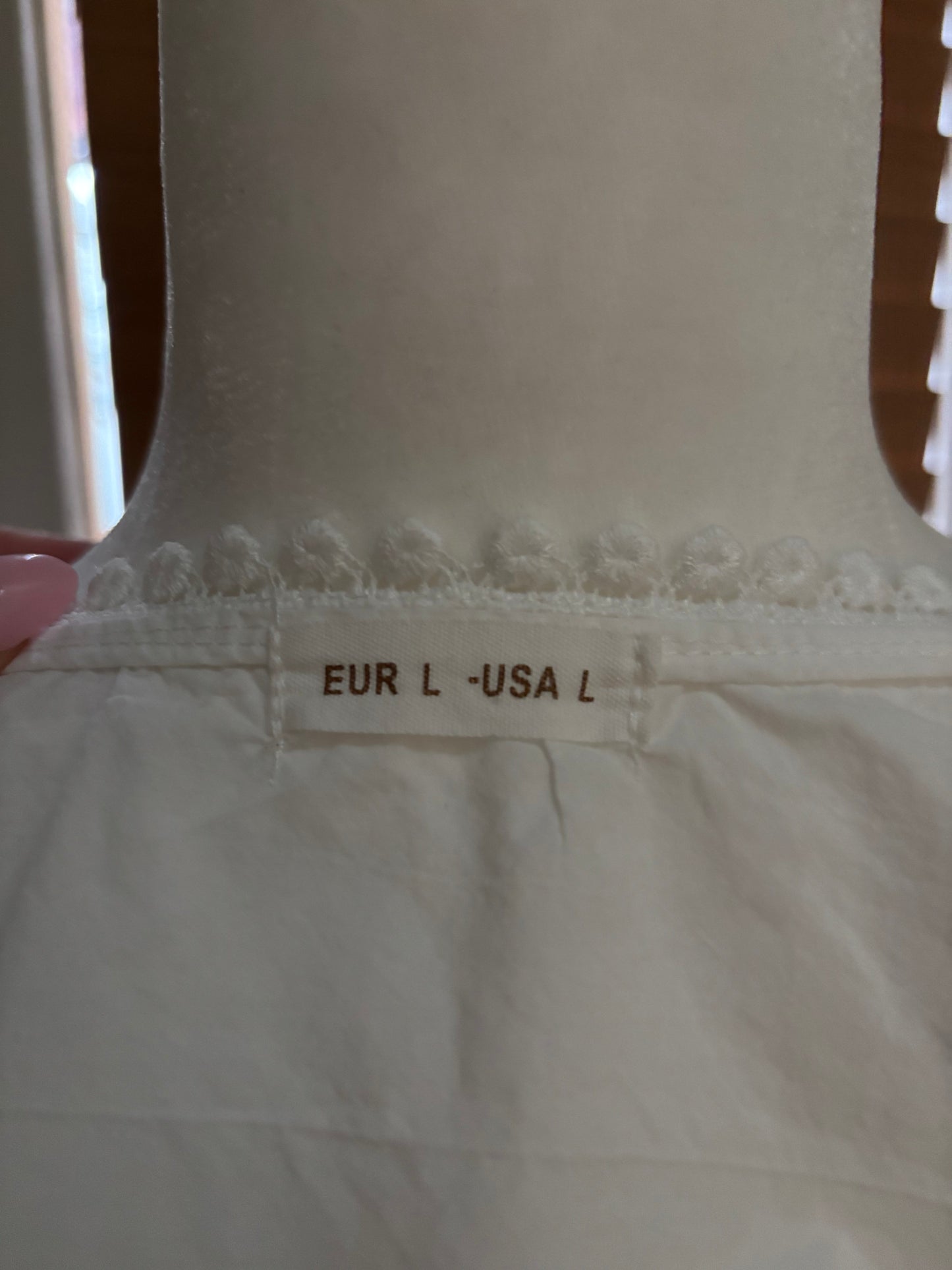 White Button-Down Shirt with Embroidered Floral Sleeves – Size Large