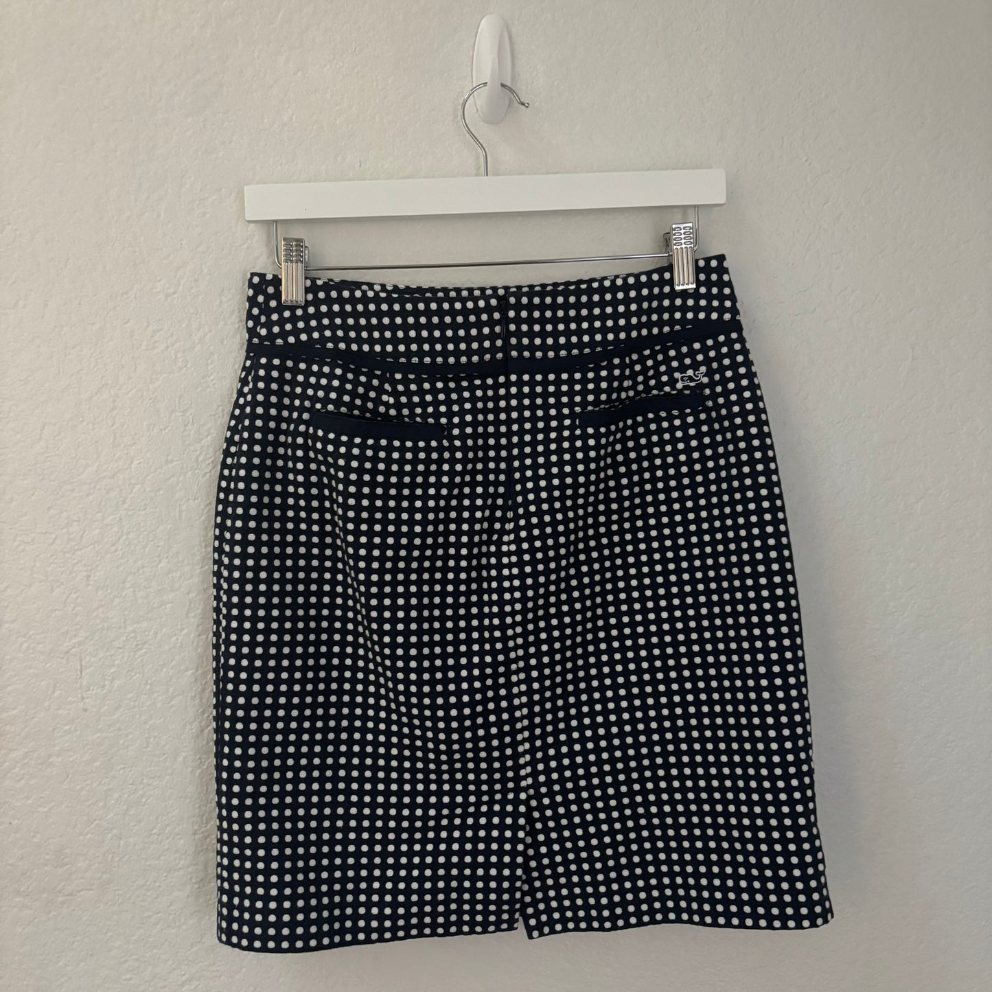 Vineyard Vines Navy & White Polka Dot Skirt – Size 4