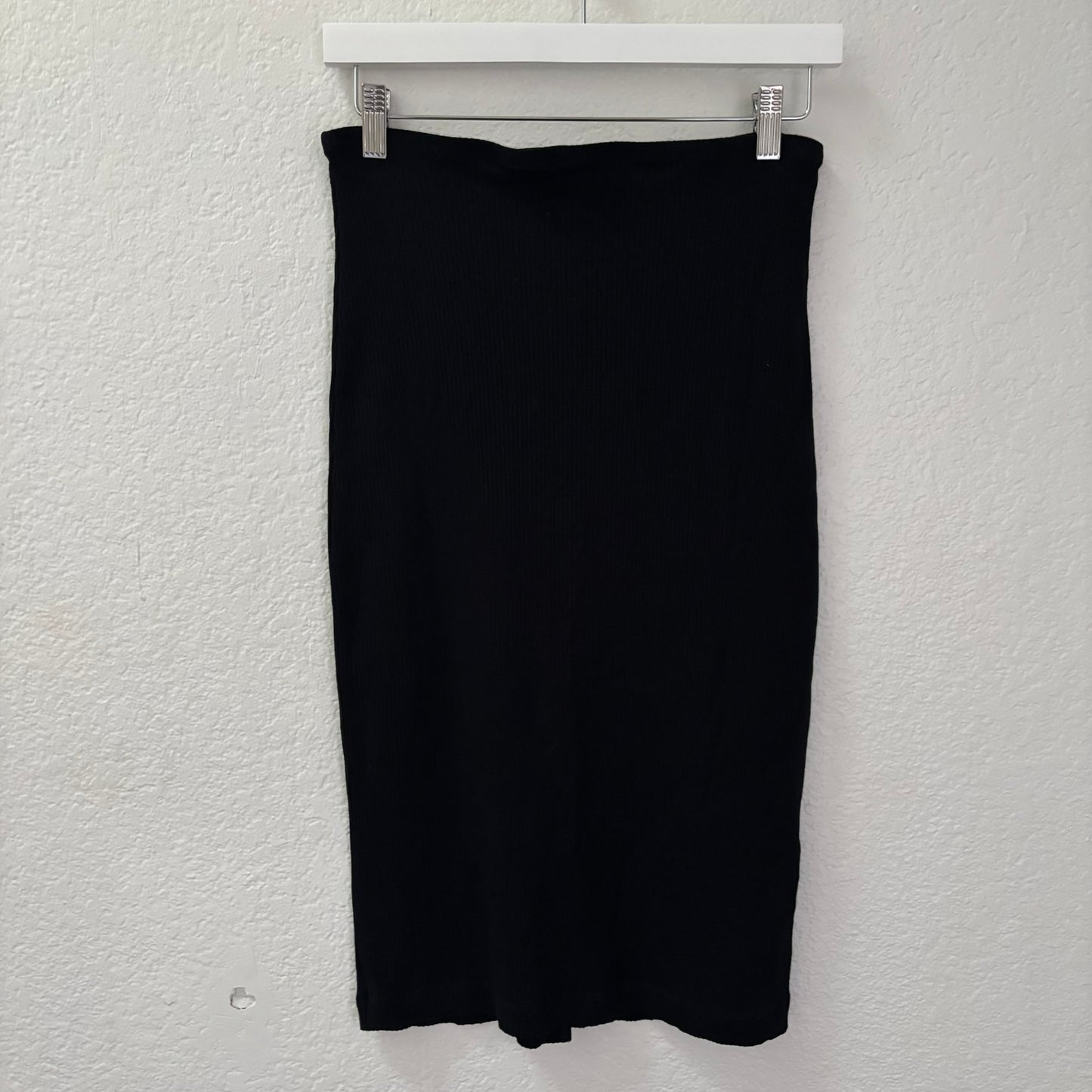 Reformation Black Ribbed Bodycon Midi Skirt Women’s Size L