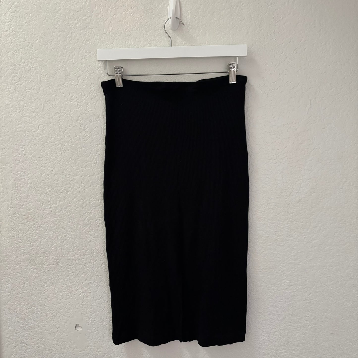 Reformation Black Ribbed Bodycon Midi Skirt Women’s Size L