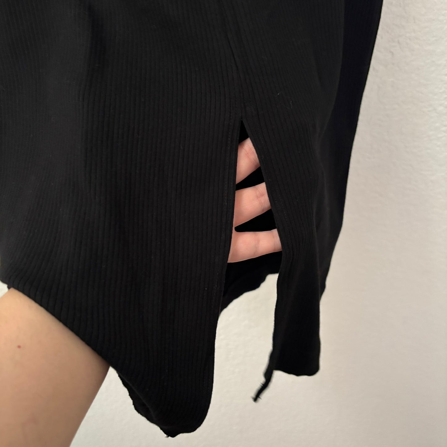 Reformation Black Ribbed Bodycon Midi Skirt Women’s Size L