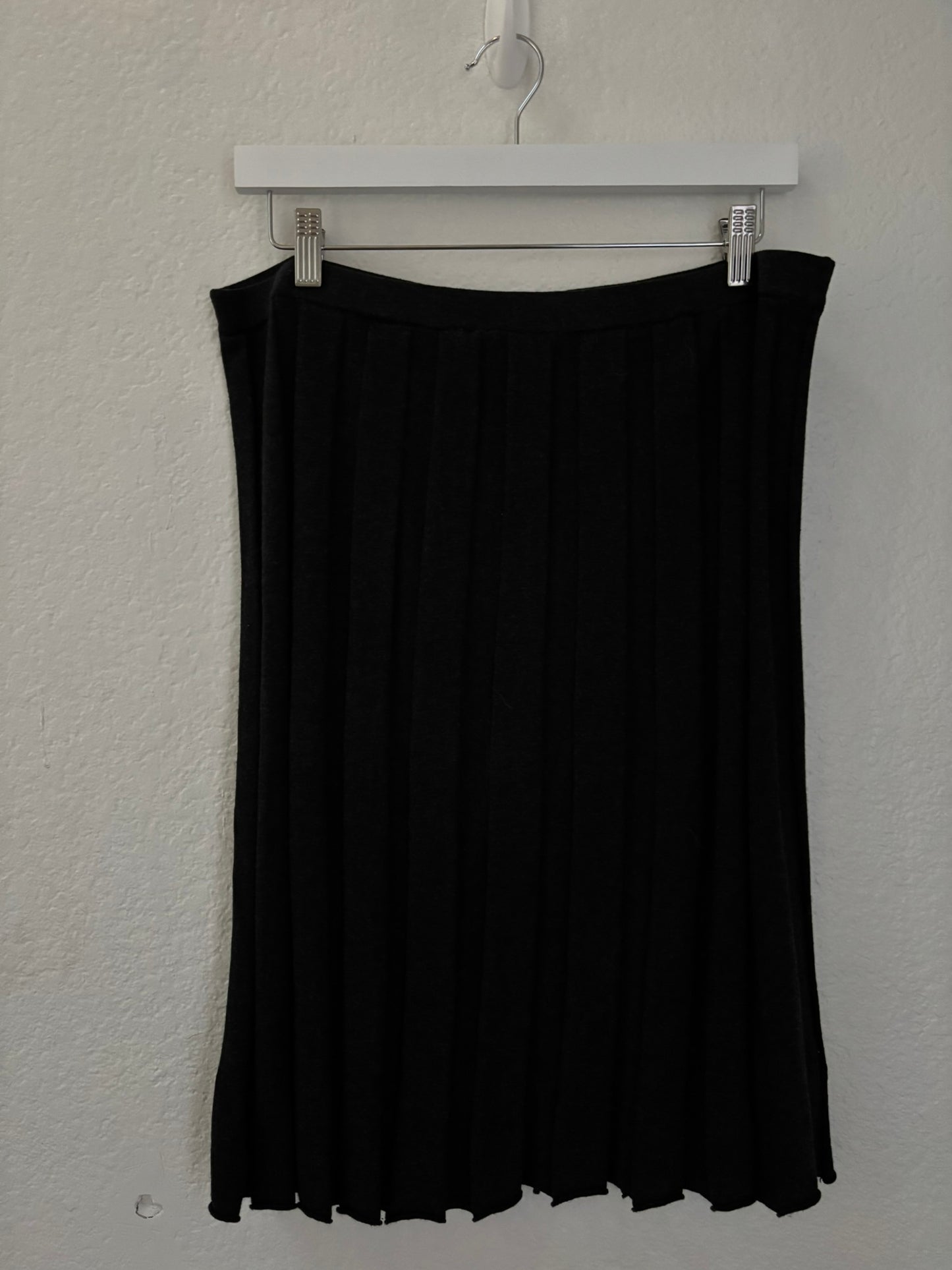 ISDA & Co. Black/Dark Charcoal Pleated Knit Skirt Silk Cashmere Blend Size L